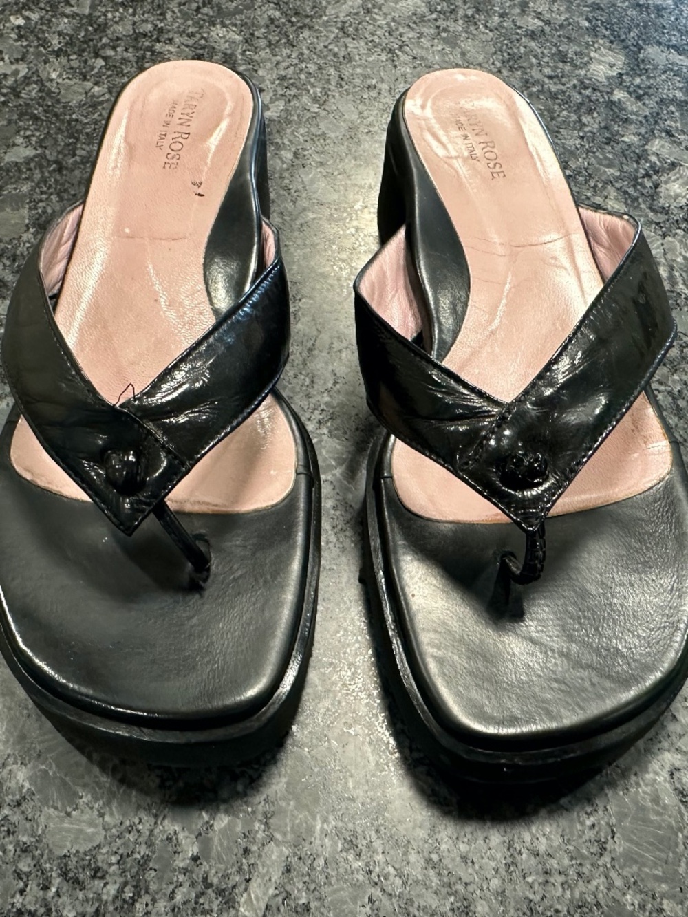 Taryn Rose Tyra Thong Black Patent Sandals - Women's Size 9.5